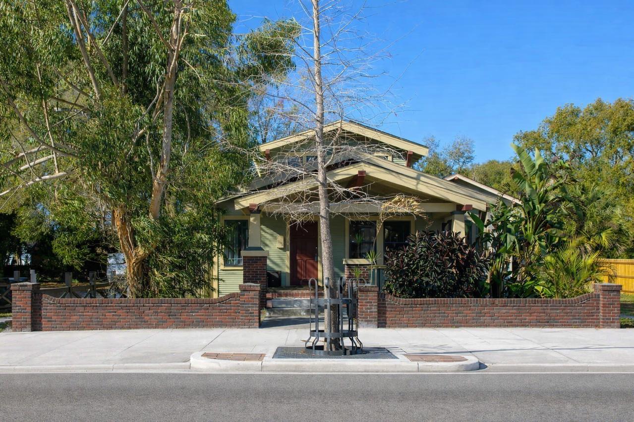 1018 E Columbus Dr., Tampa, FL 33605