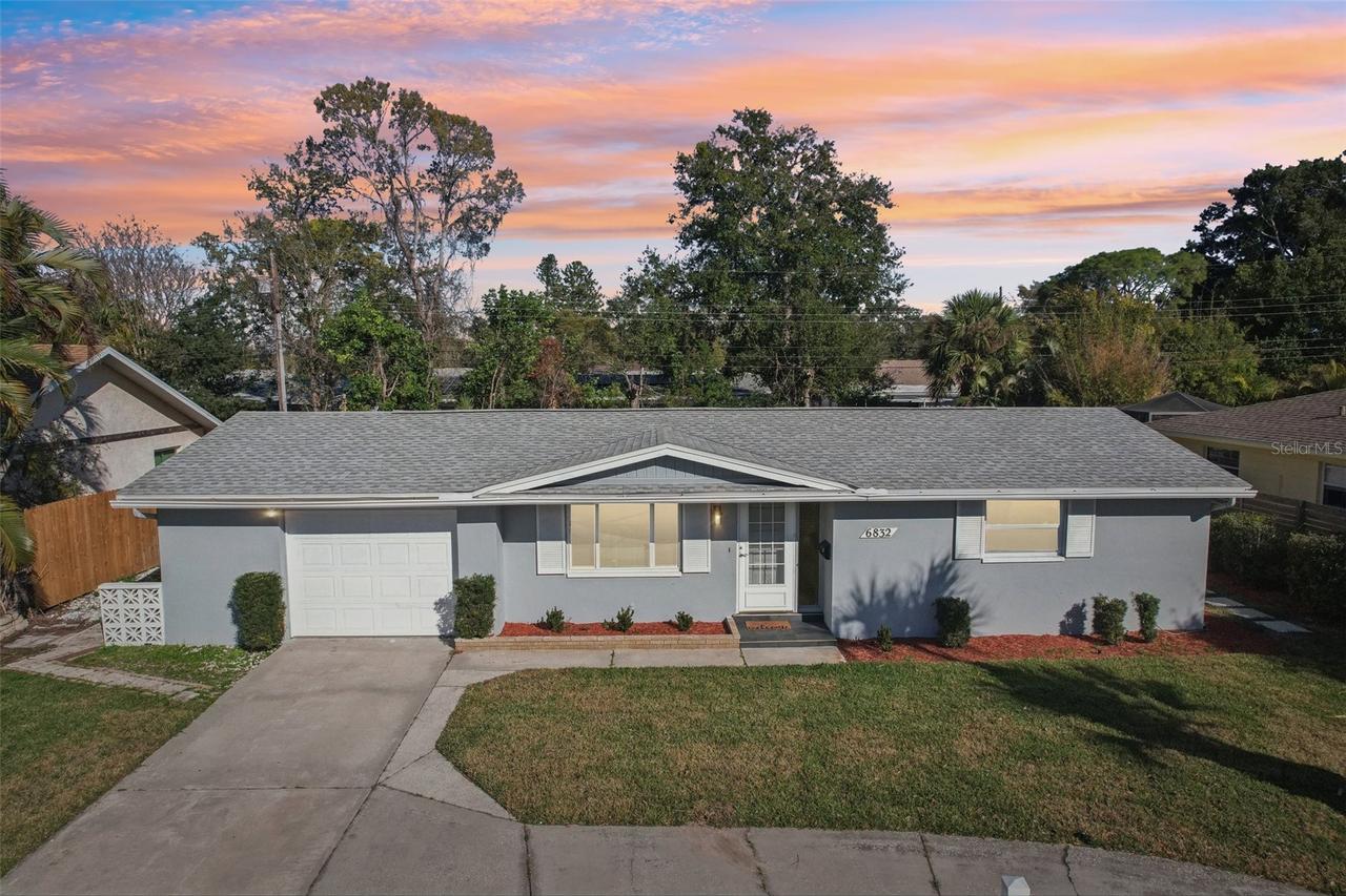 6832 16th Way, St Petersburg, FL 33712