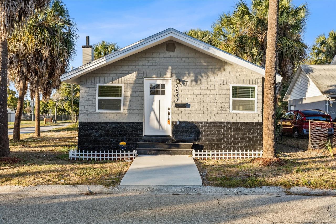 2547 10th Ave., St Petersburg, FL 33712