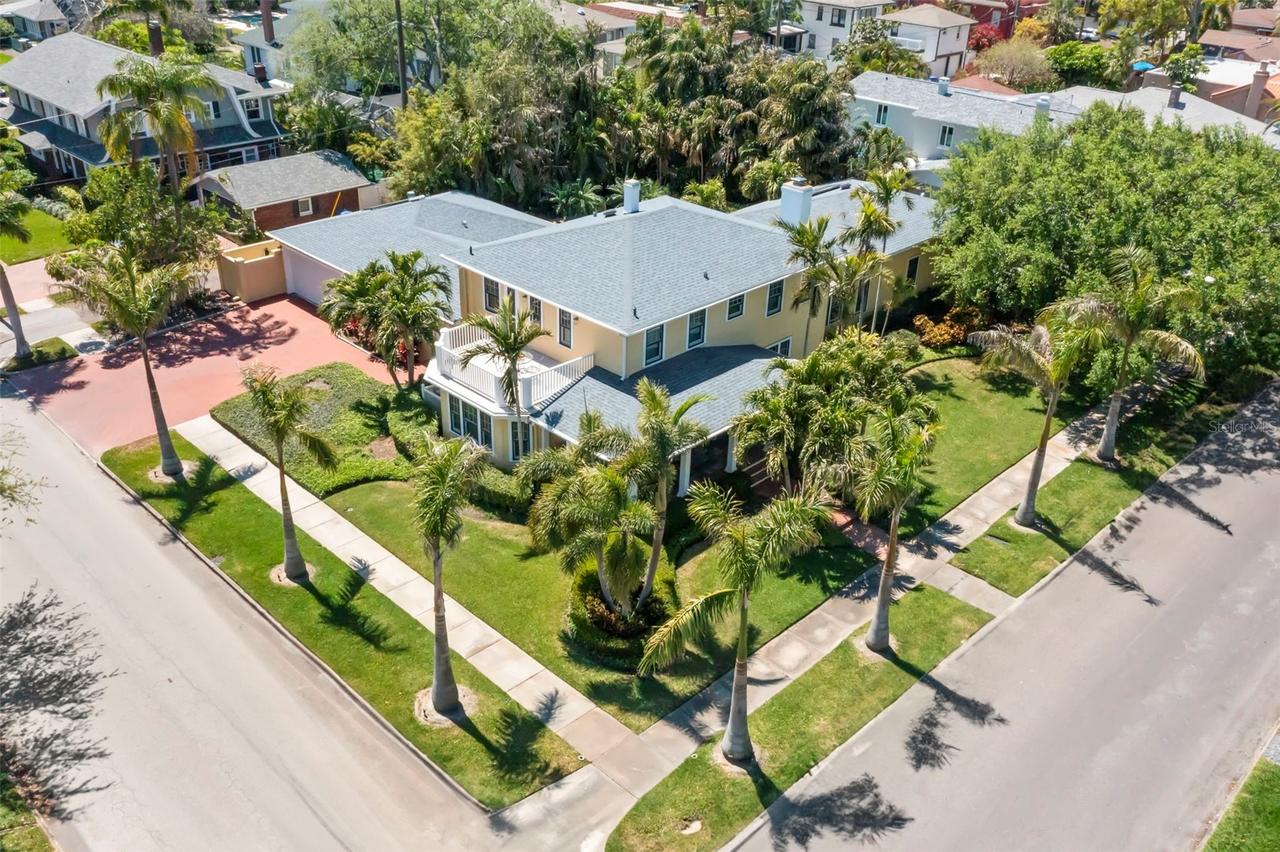 556 21st Ave., St Petersburg, FL 33704
