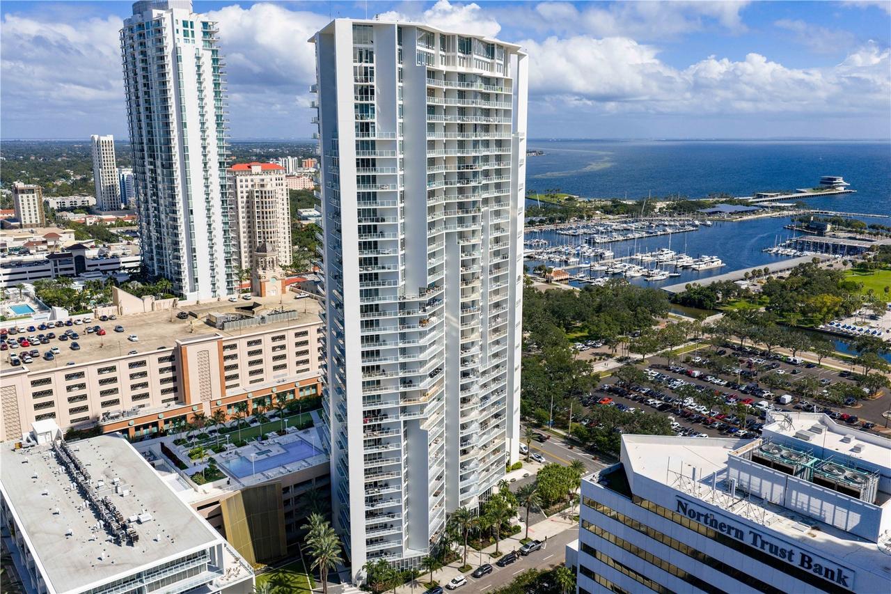 175 1st St. #2106, St Petersburg, FL 33701