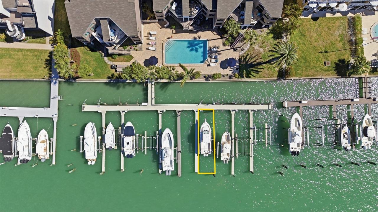 534 Pinellas Bayway #101, St Petersburg, FL 33715