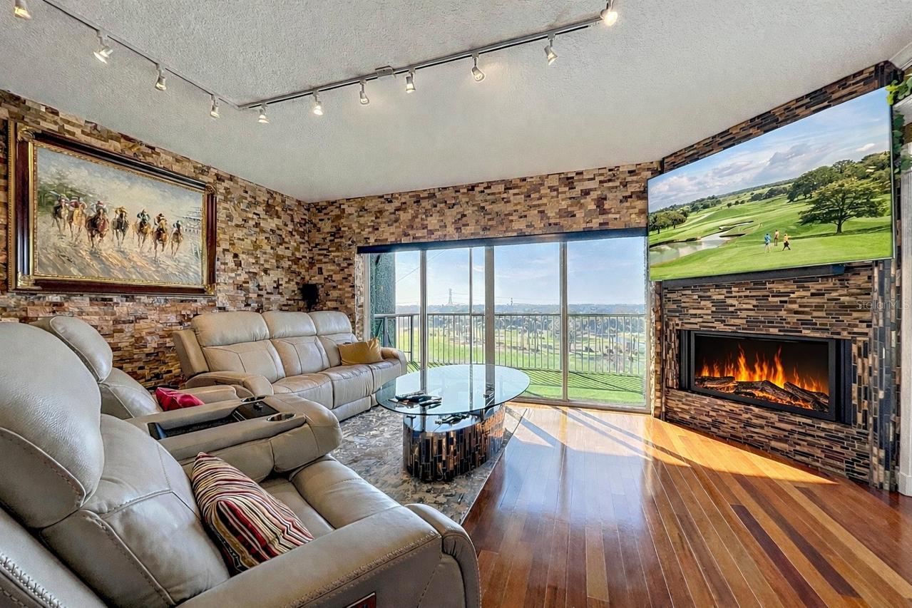 1200 Country Club Dr #5404, Largo, FL 33771