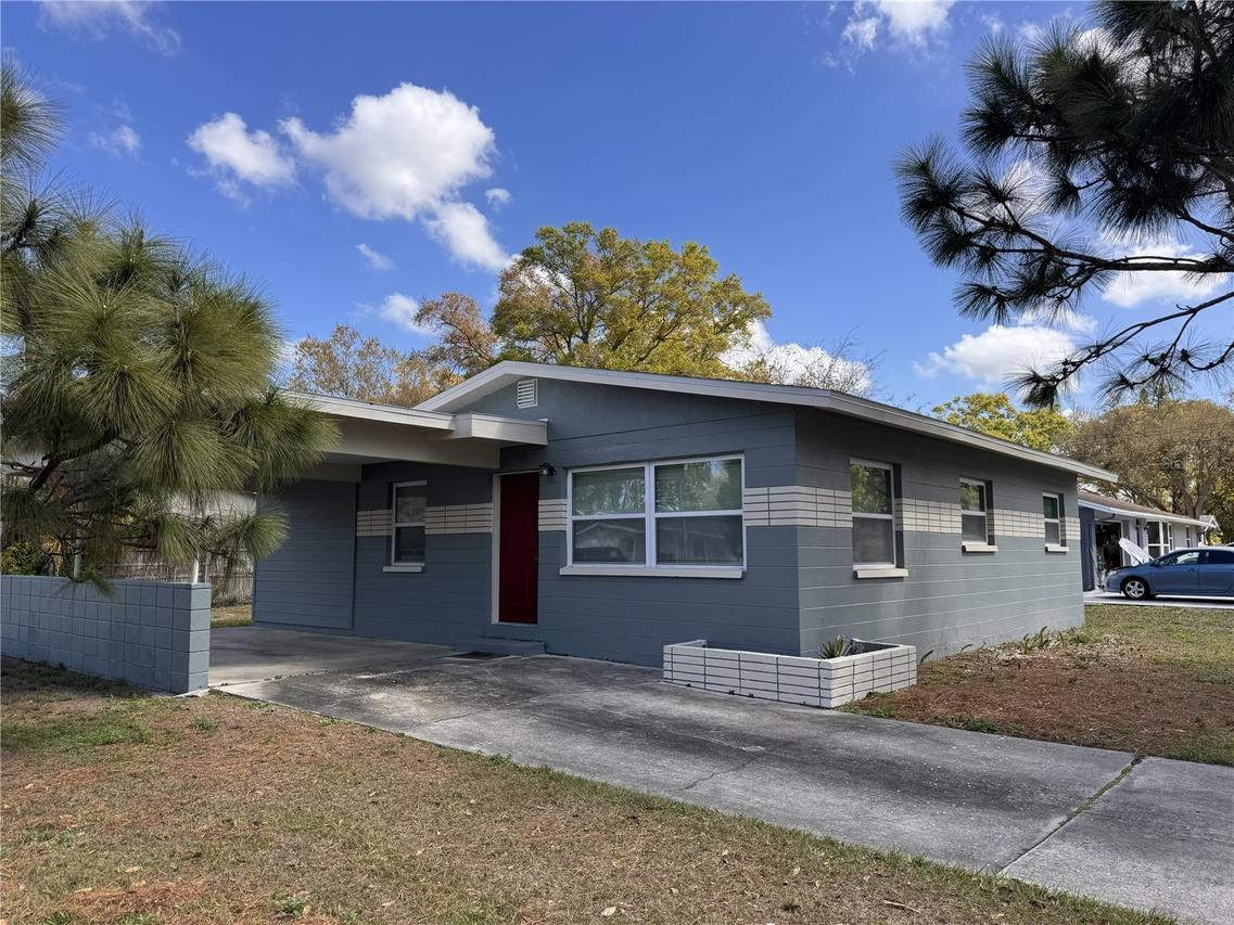 5601 62nd Way, St Petersburg, FL 33709