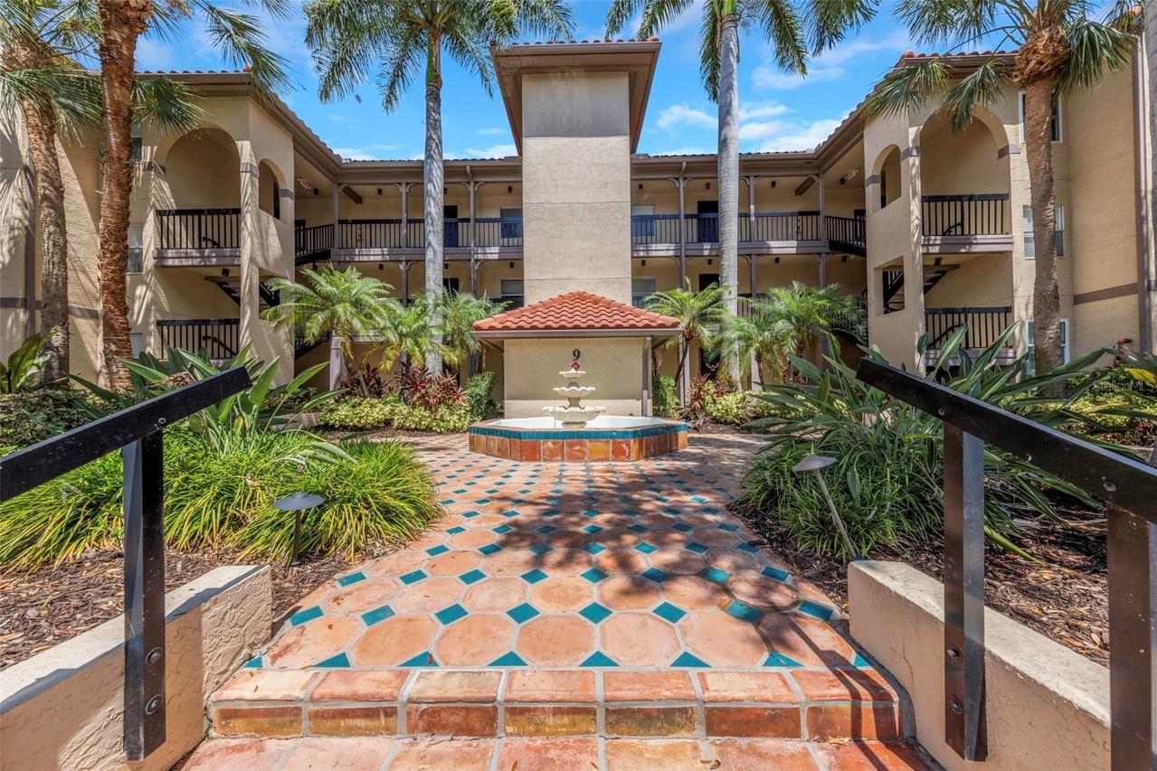 2400 Feather Sound Dr. #924, Clearwater, FL 33762