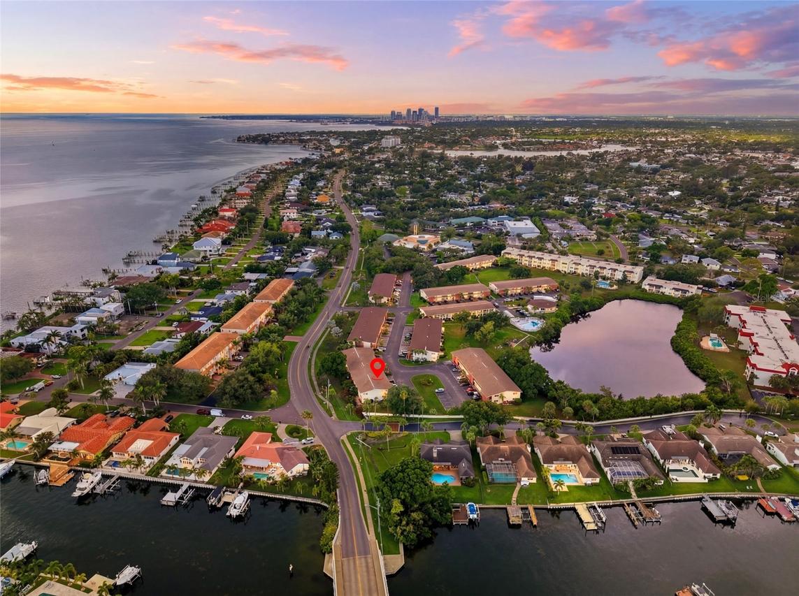 4480 Overlook Dr. #10, St Petersburg, FL 33703