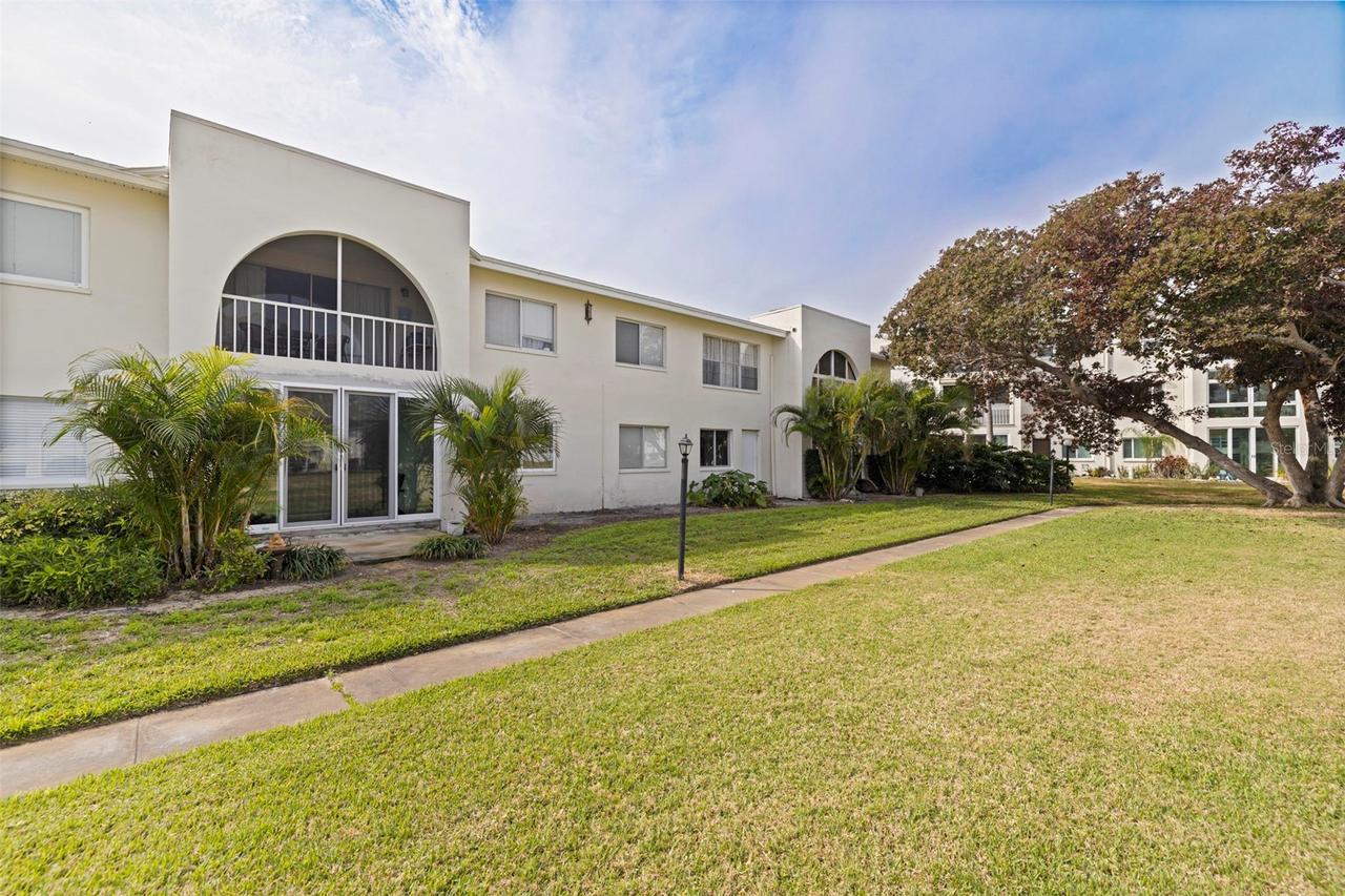 4480 Overlook Dr. #12, St Petersburg, FL 33703