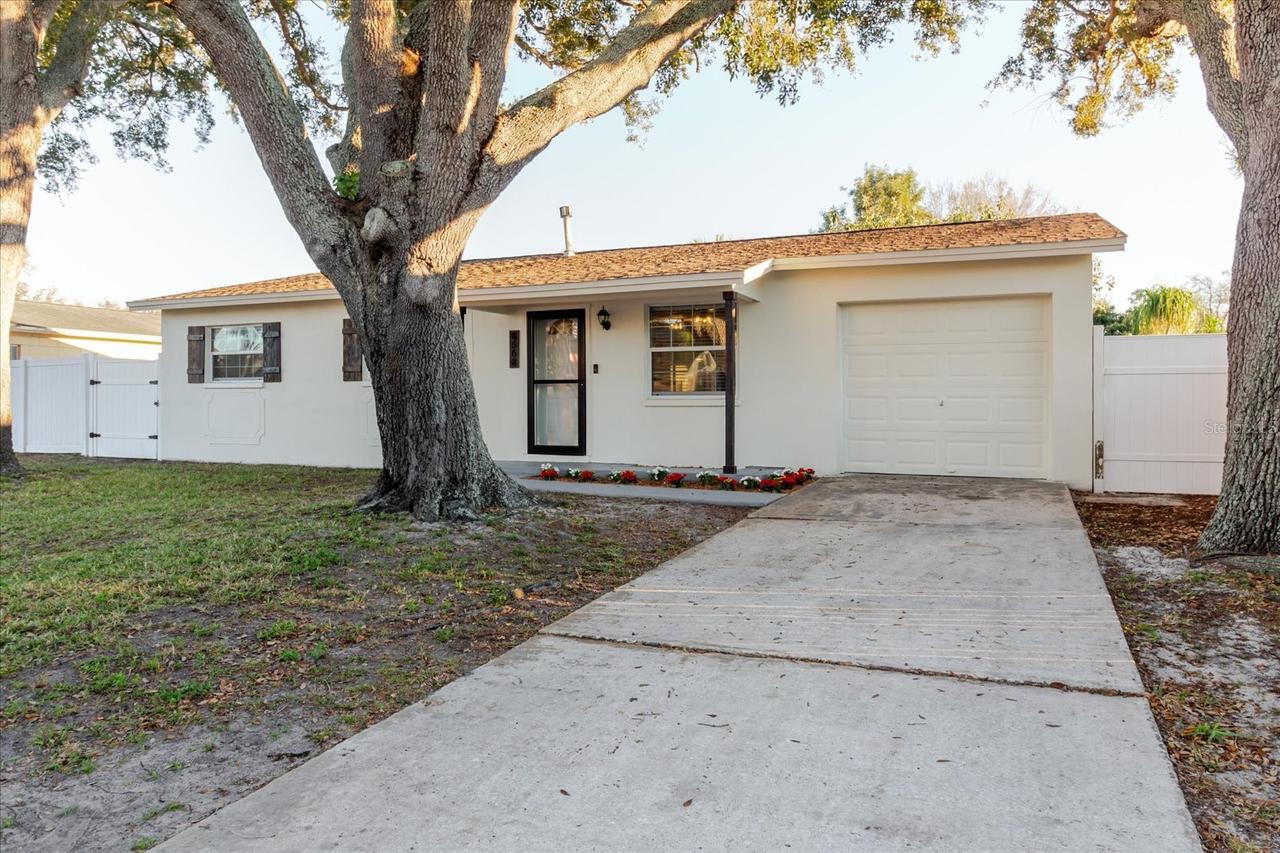 8568 95th Ter., Seminole, FL 33777