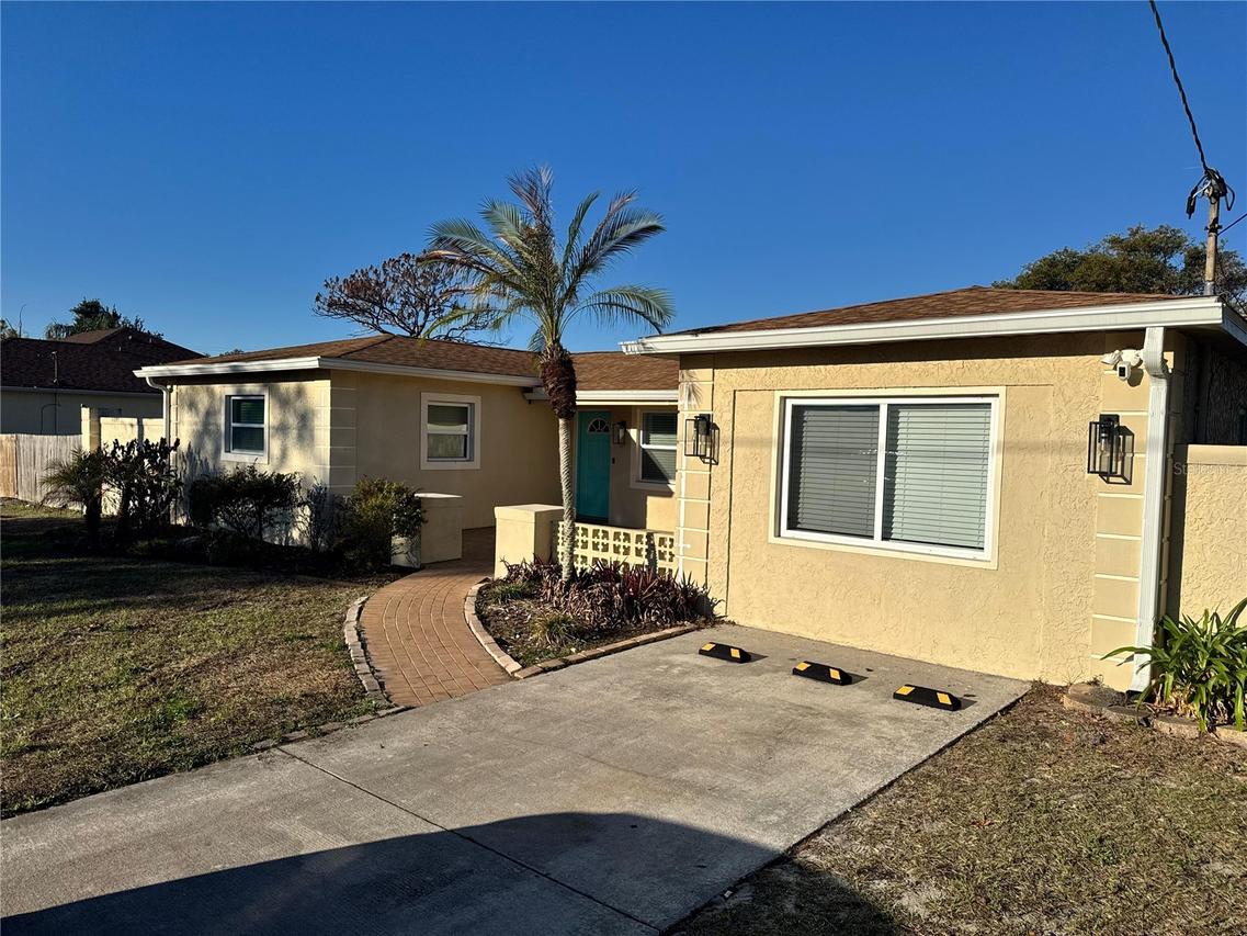 9812 N Oklawaha Ave., Tampa, FL 33617