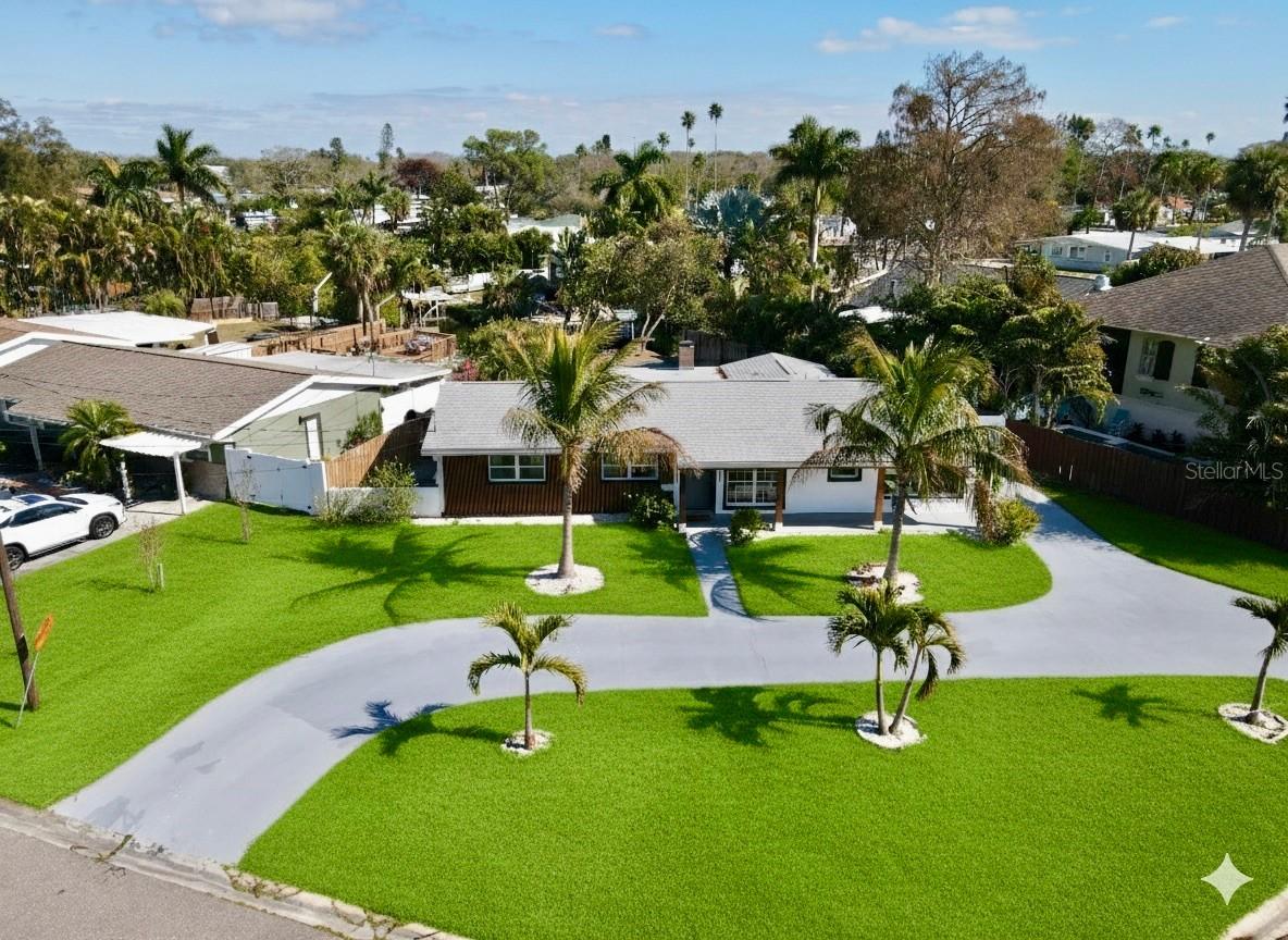 1500 Carson Cir., St Petersburg, FL 33703