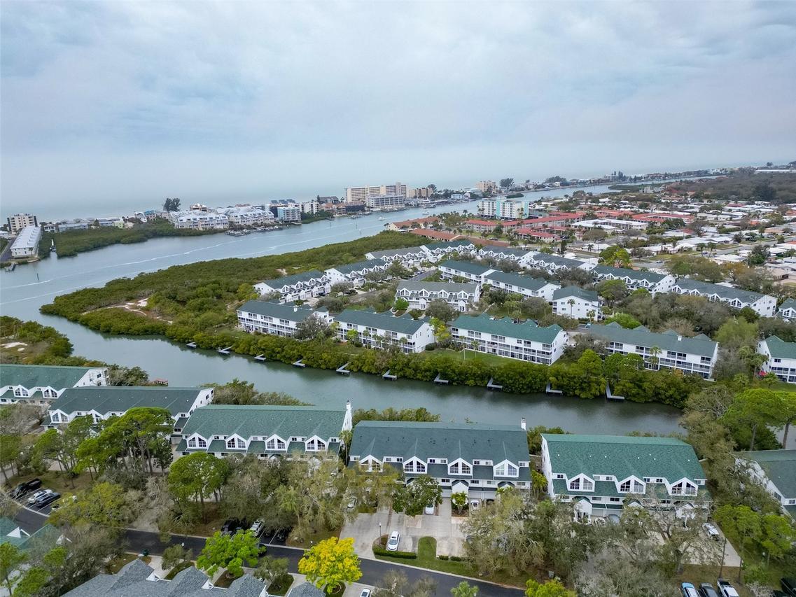 9936 Indian Key Tr. #22, Seminole, FL 33776