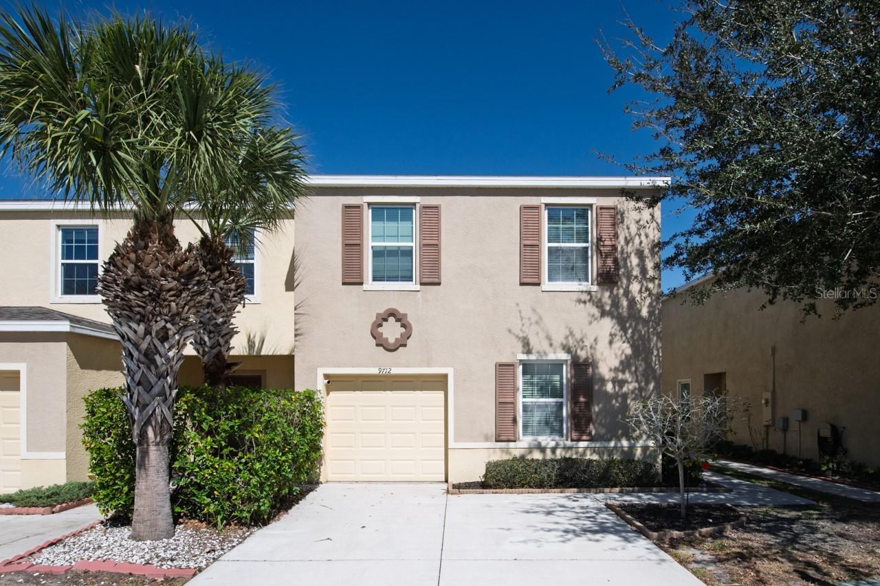 9712 Hound Chase Dr., Gibsonton, FL 33534