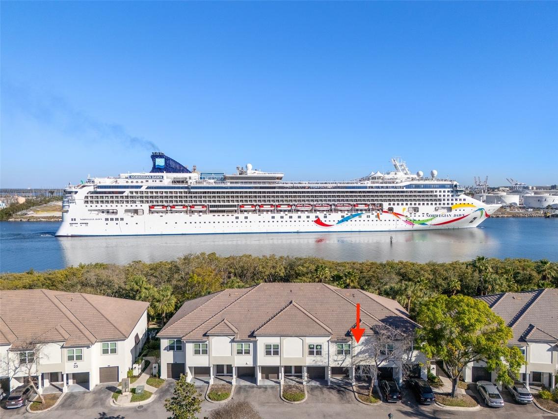 1037 Normandy Trace Rd., Tampa, FL 33602