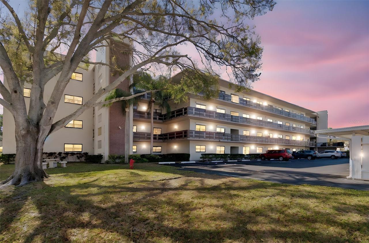 8199 Terrace Garden Dr. #114, St Petersburg, FL 33709