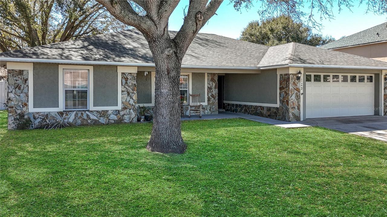 129 Evergreen Dr., Auburndale, FL 33823