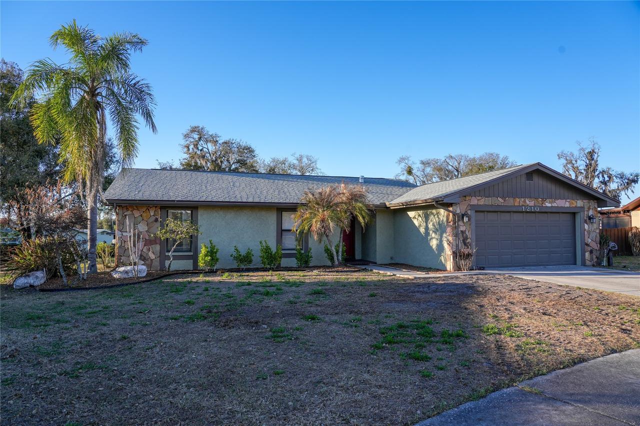 1210 W Redbud St., Plant City, FL 33563