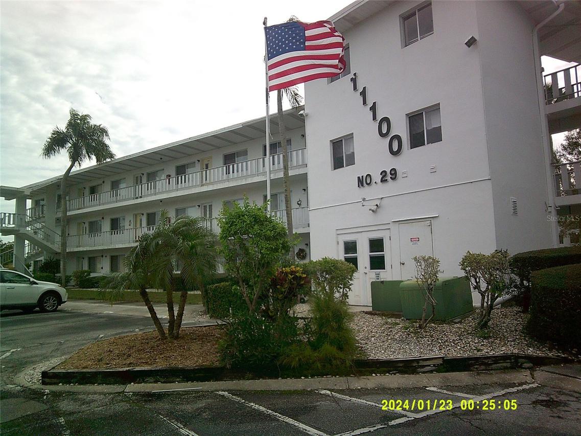 11100 86th Ave. #307, Seminole, FL 33772