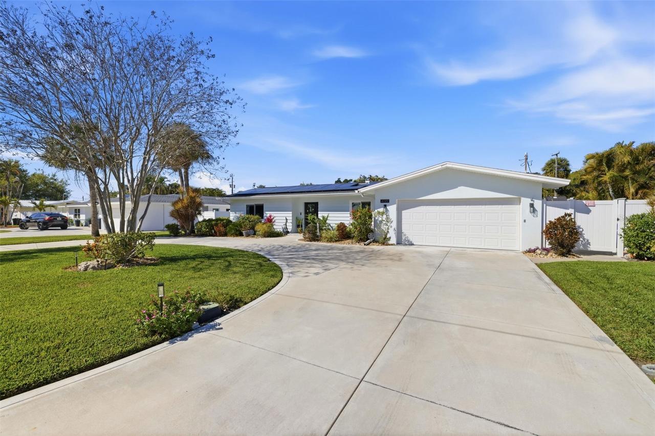 4029 38th Way, St Petersburg, FL 33711