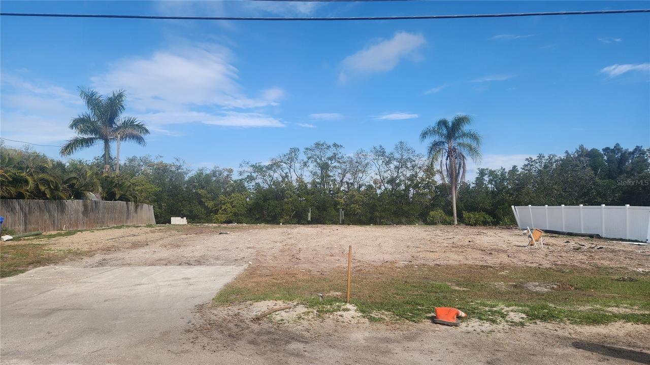 3203 W Shell Point Rd., Ruskin, FL 33570