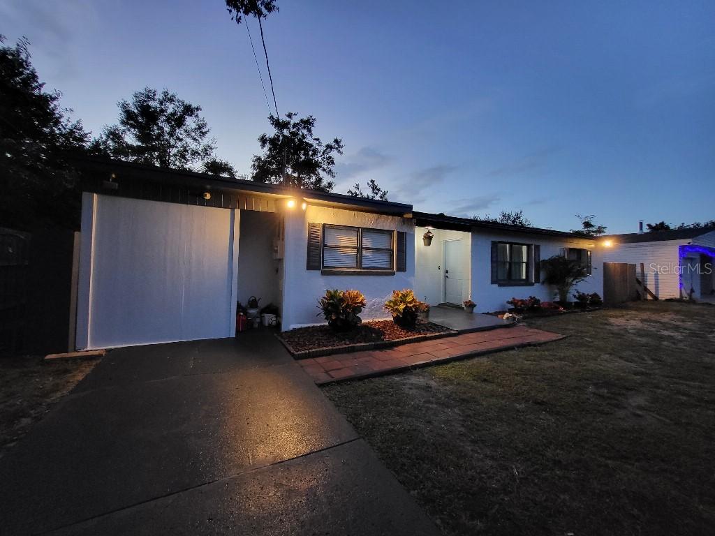 995 Emerald Dr., Mount Dora, FL 32757