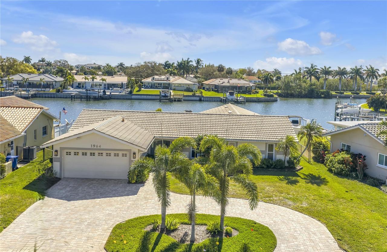 1964 Massachusetts Ave., St Petersburg, FL 33703