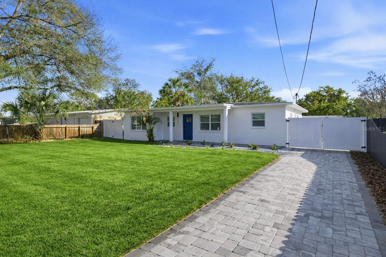 2116 W Sewaha St., Tampa, FL 33612