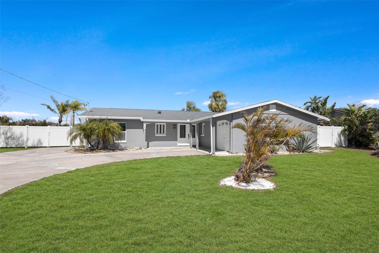 729 Spanish Main Dr., Apollo Beach, FL 33572