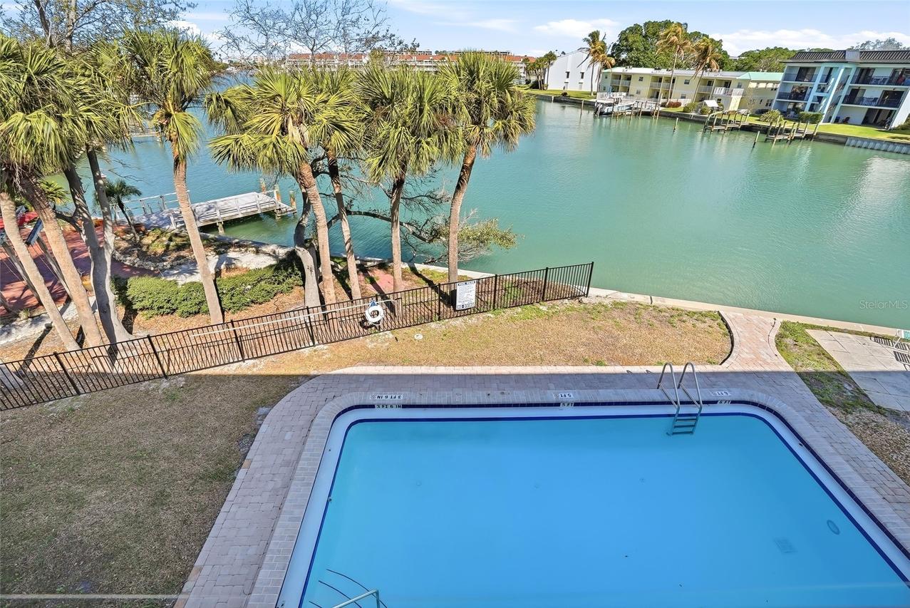11901 Lagoon Ln. #303, Treasure Island, FL 33706