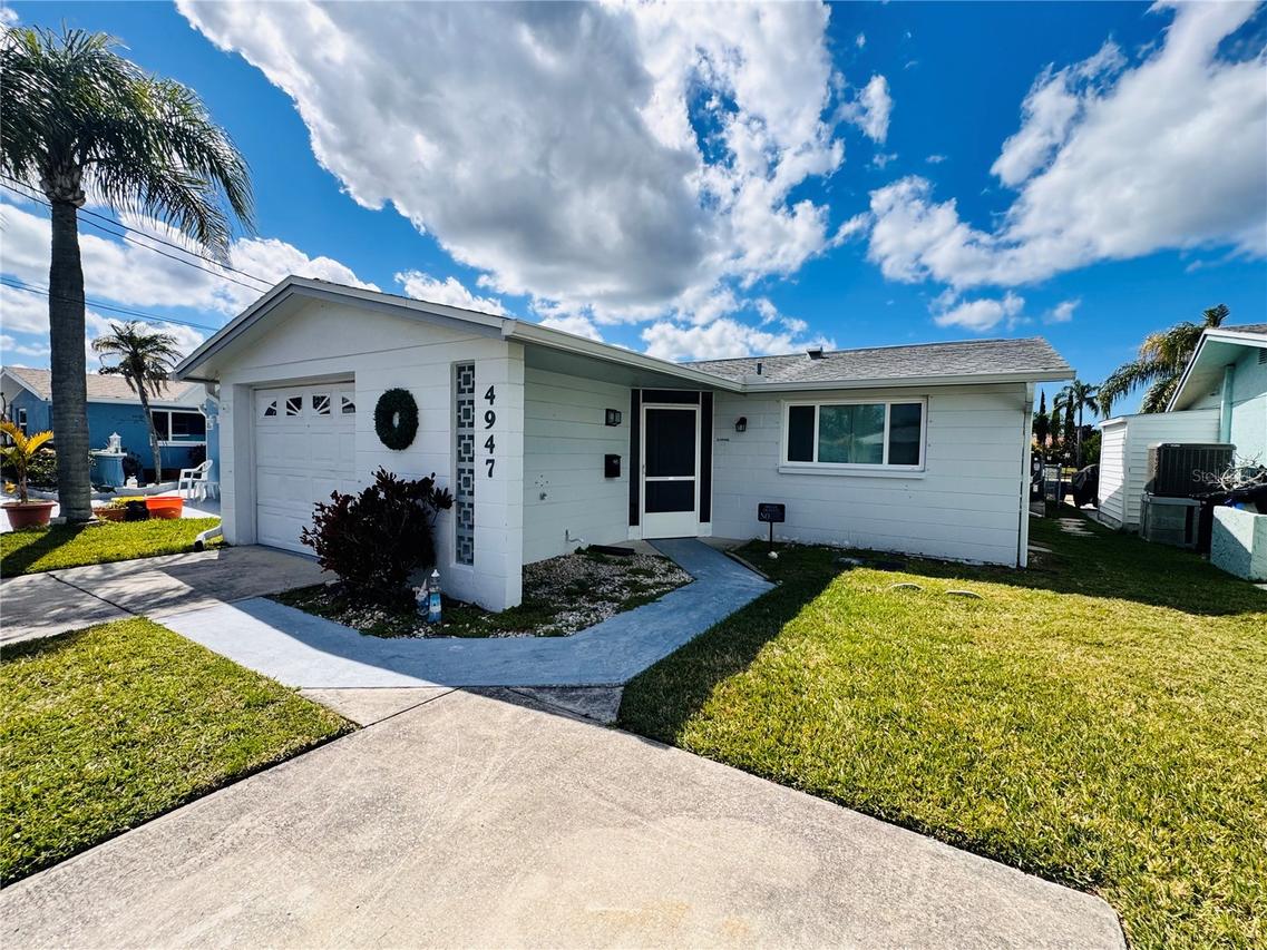 4947 Blue Heron Dr., New Port Richey, FL 34652