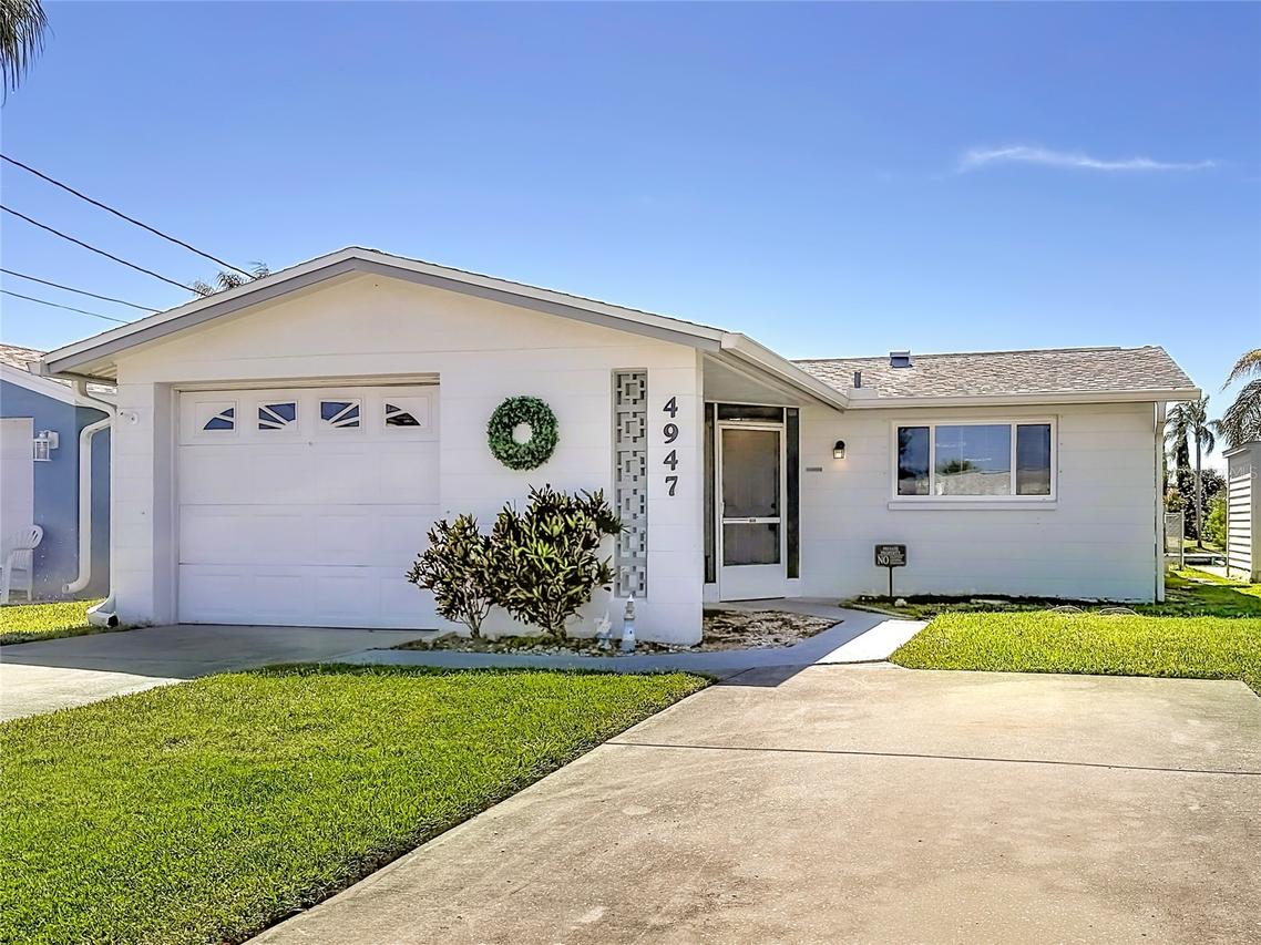 4947 Blue Heron Dr., New Port Richey, FL 34652