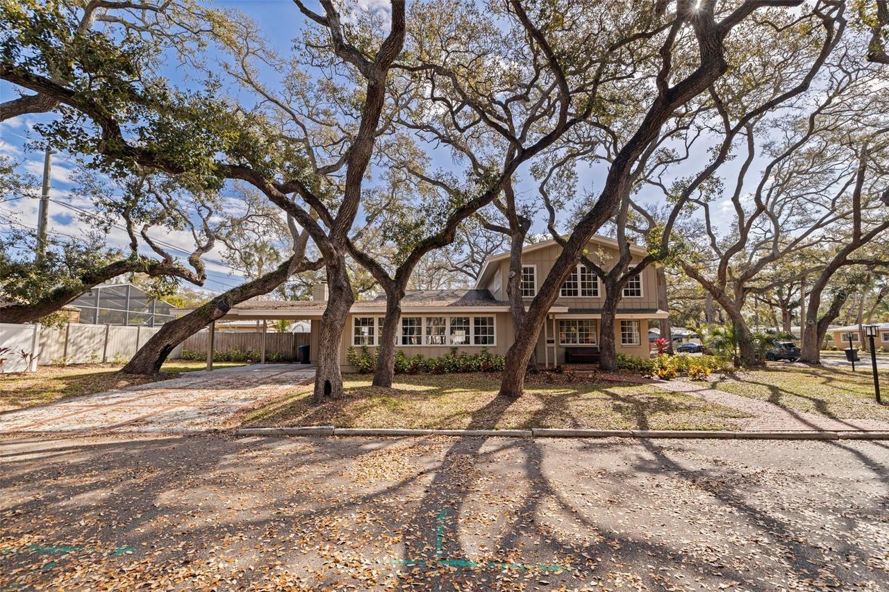 2901 Pelham Rd., St Petersburg, FL 33710