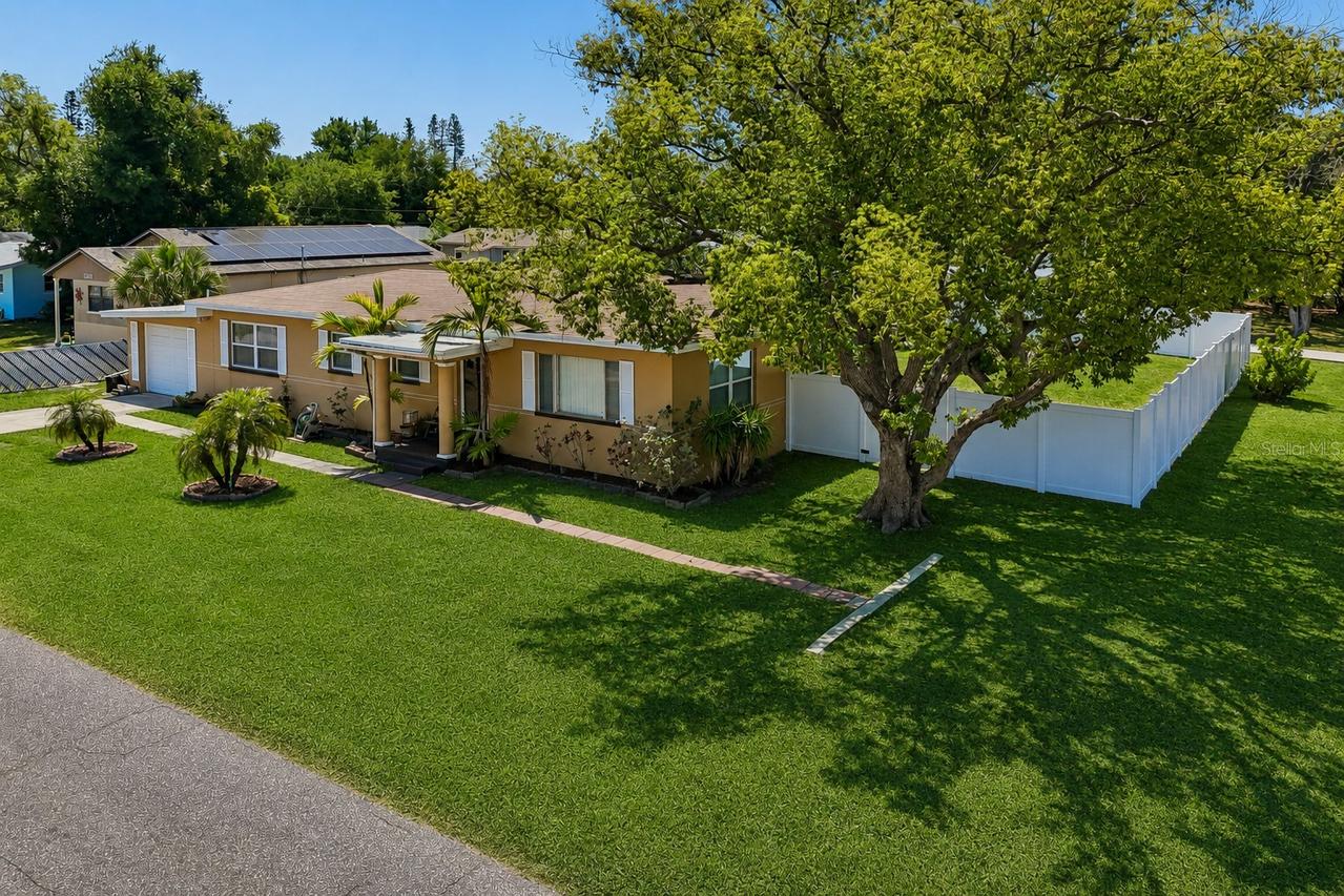 5230 11th Ave., Gulfport, FL 33707