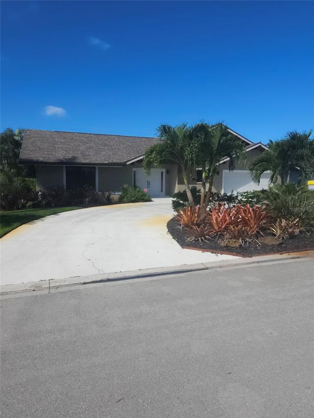 142 Torrey Pines Point, Naples, FL 34113