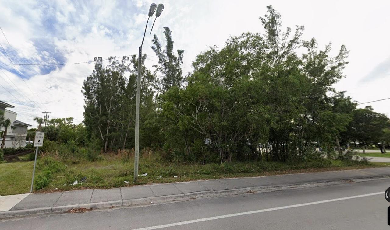 8826 Lantana Rd., Lake Worth, FL 33467