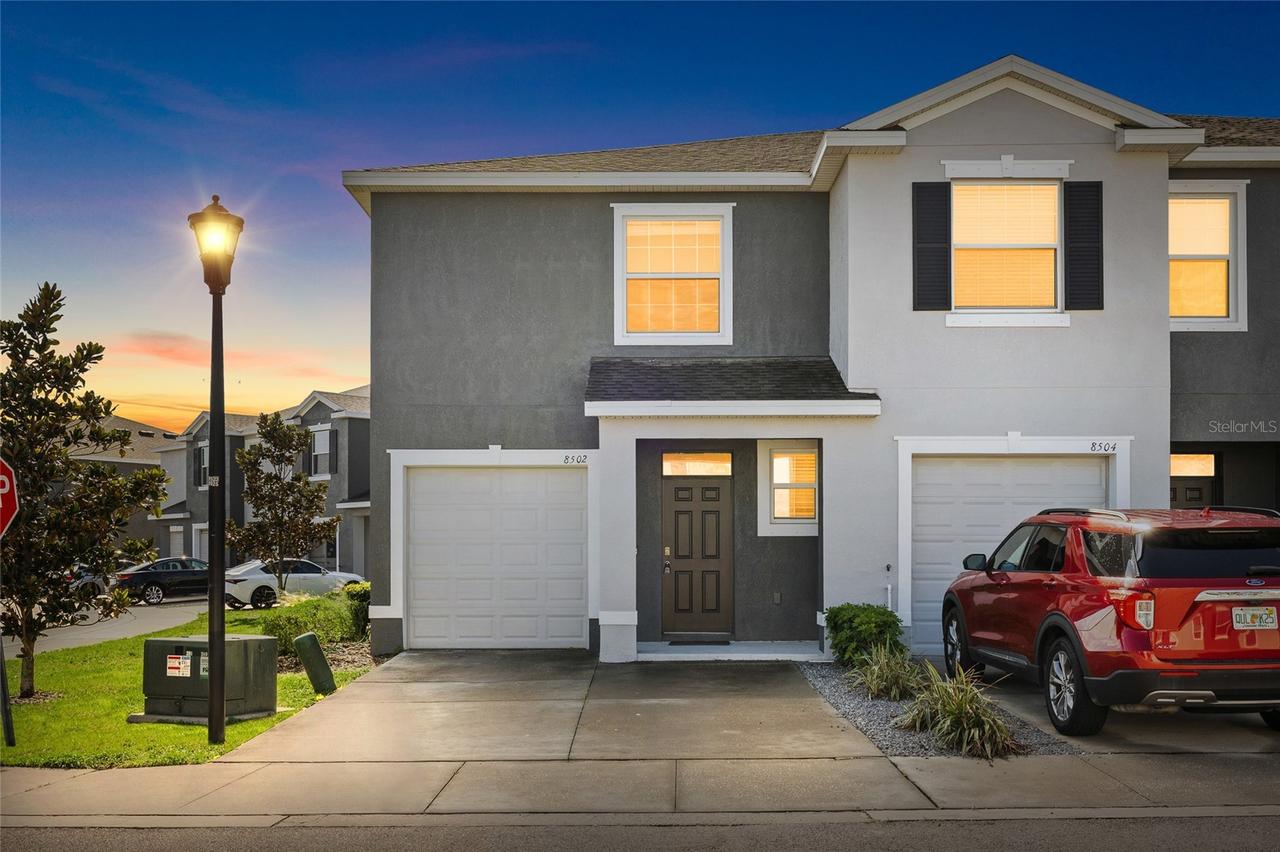 8502 Falling Blue Pl., Riverview, FL 33578