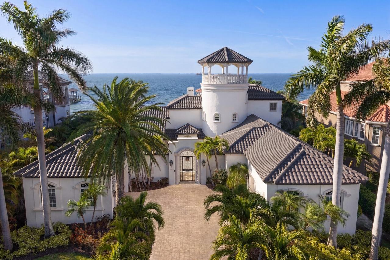 6528 Surfside Blvd., Apollo Beach, FL 33572