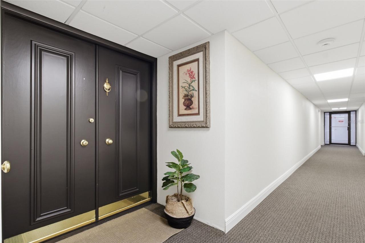 100 Oakmont Ln. #102, Belleair, FL 33756