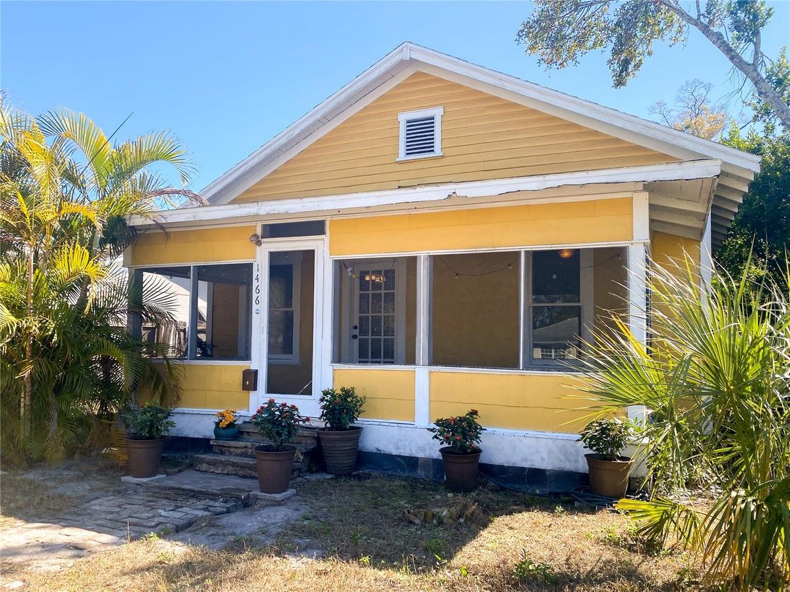1466 30th Ave., St Petersburg, FL 33704