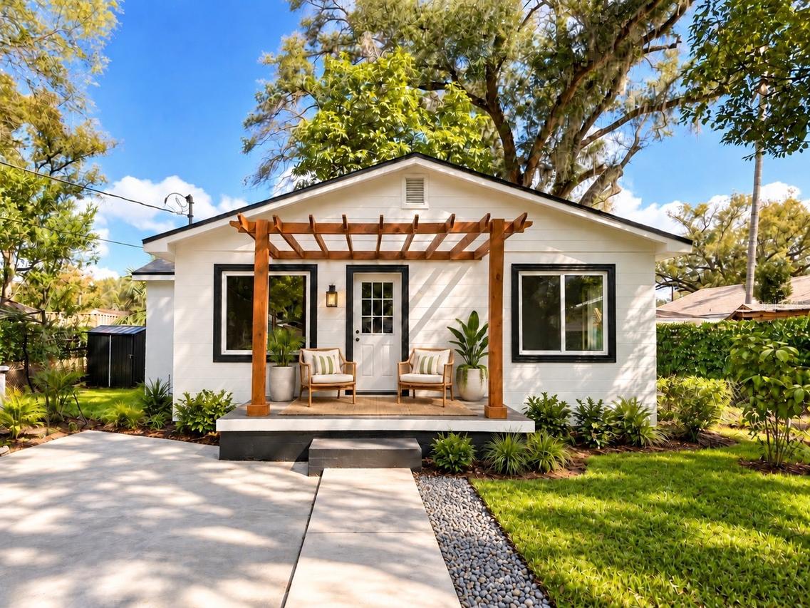 2102 E Caracas St., Tampa, FL 33610