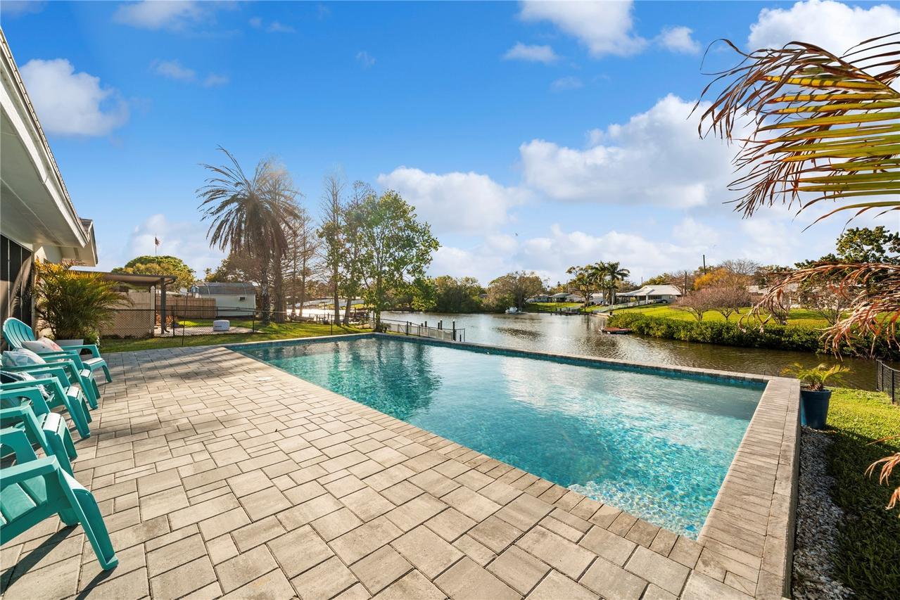 632 Shore Dr., Largo, FL 33771