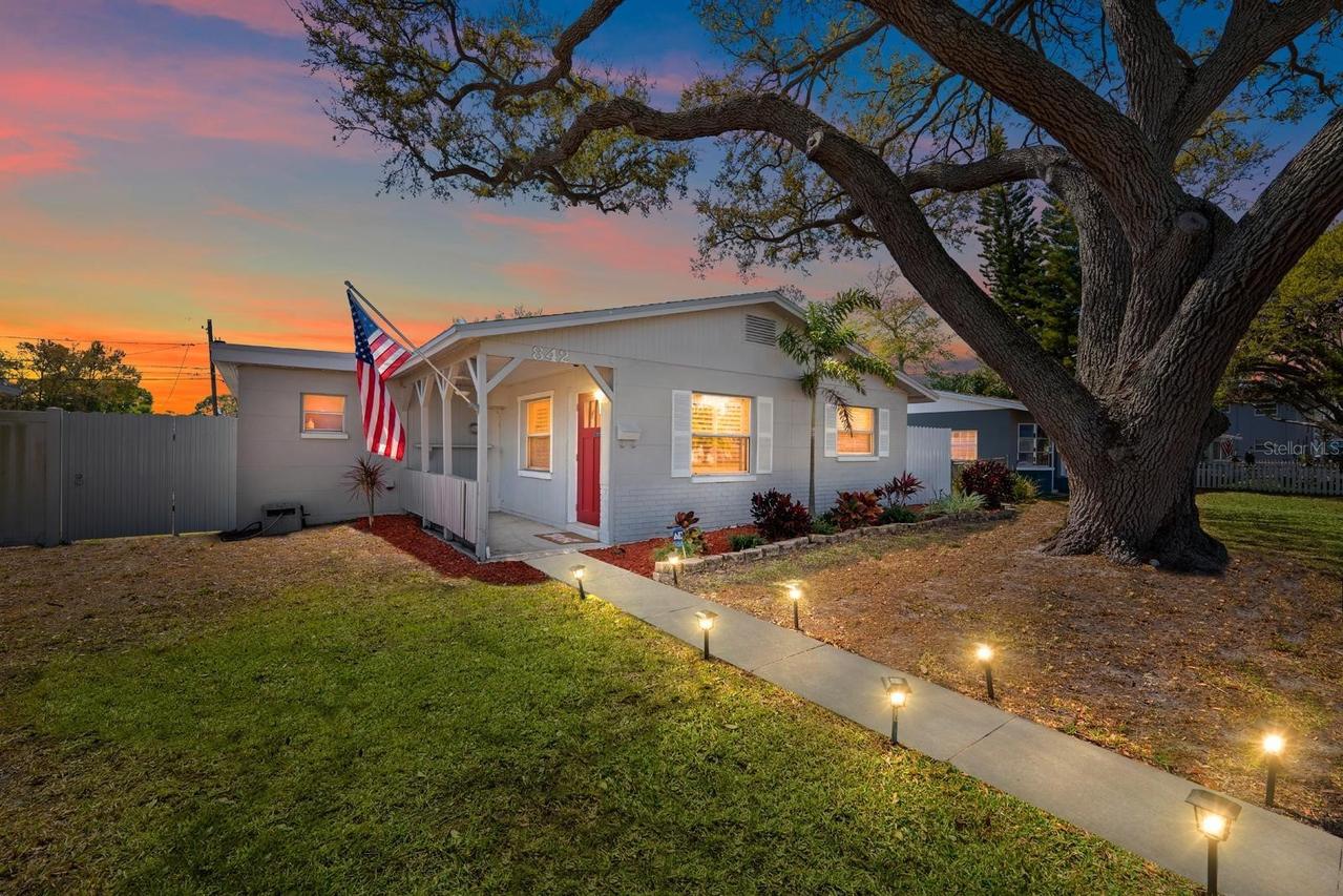 842 90th Ave., St Petersburg, FL 33702