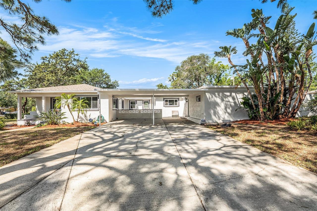 4925 Alcazar Way S, St Petersburg, FL 33712