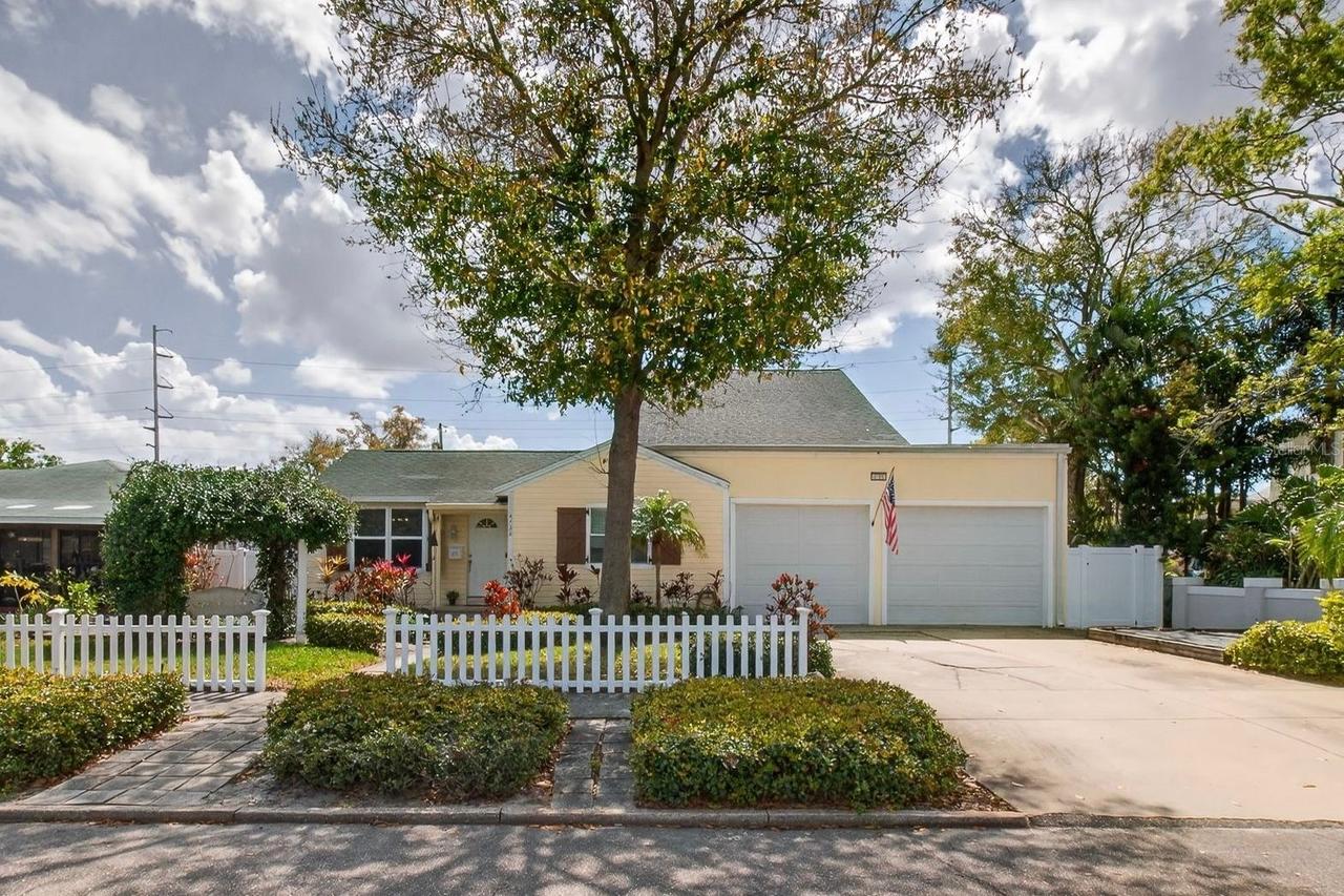 4728 13th Ave., St Petersburg, FL 33713