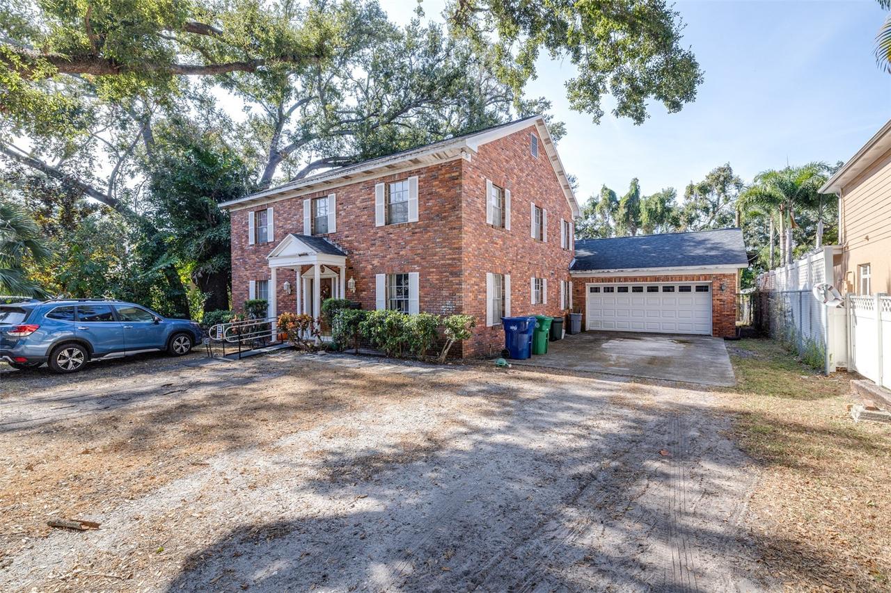 1003 S Sterling Ave., Tampa, FL 33629