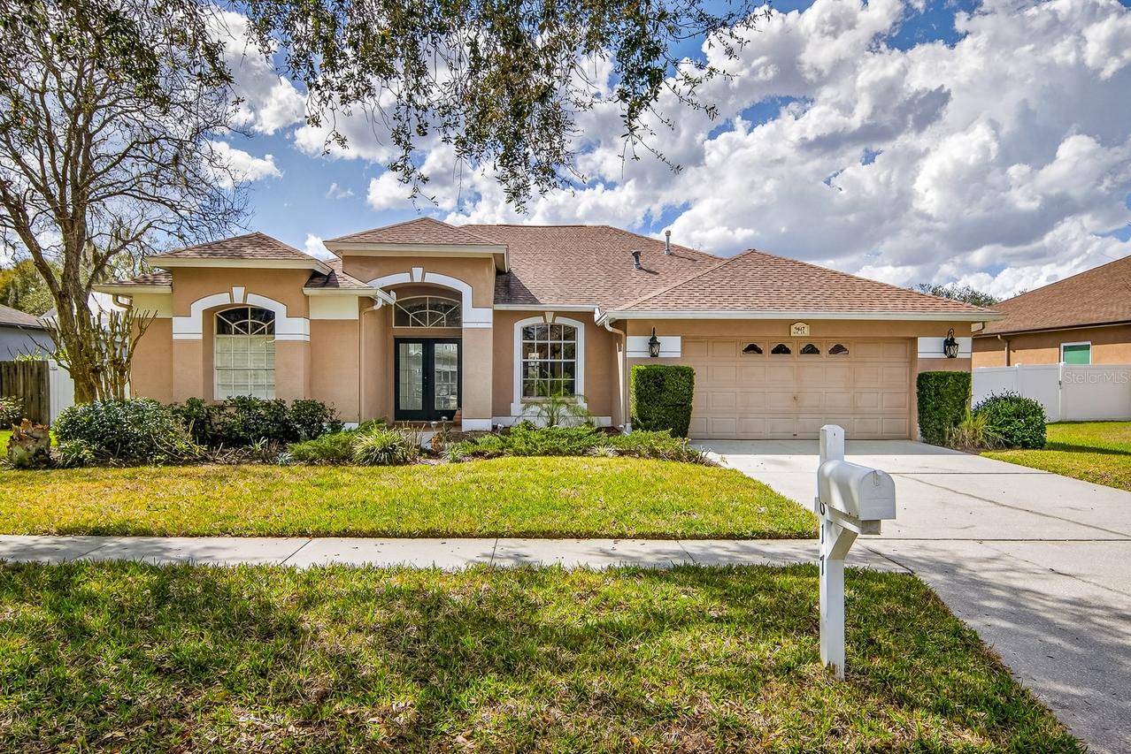 9617 Greenbank Dr., Riverview, FL 33569
