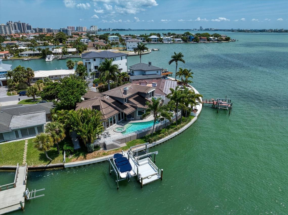 2247 Donato Dr., Belleair Beach, FL 33786