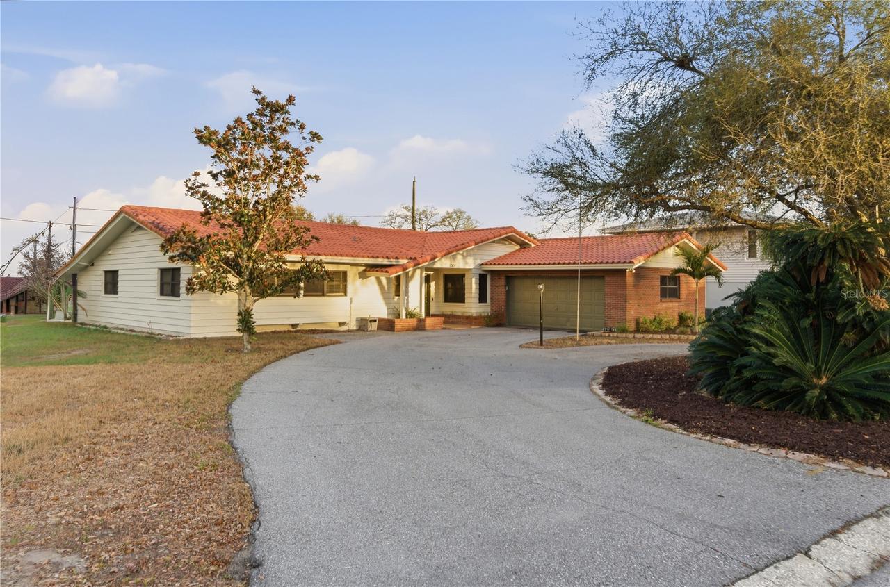 1001 Willowbranch Ave., Clearwater, FL 33764