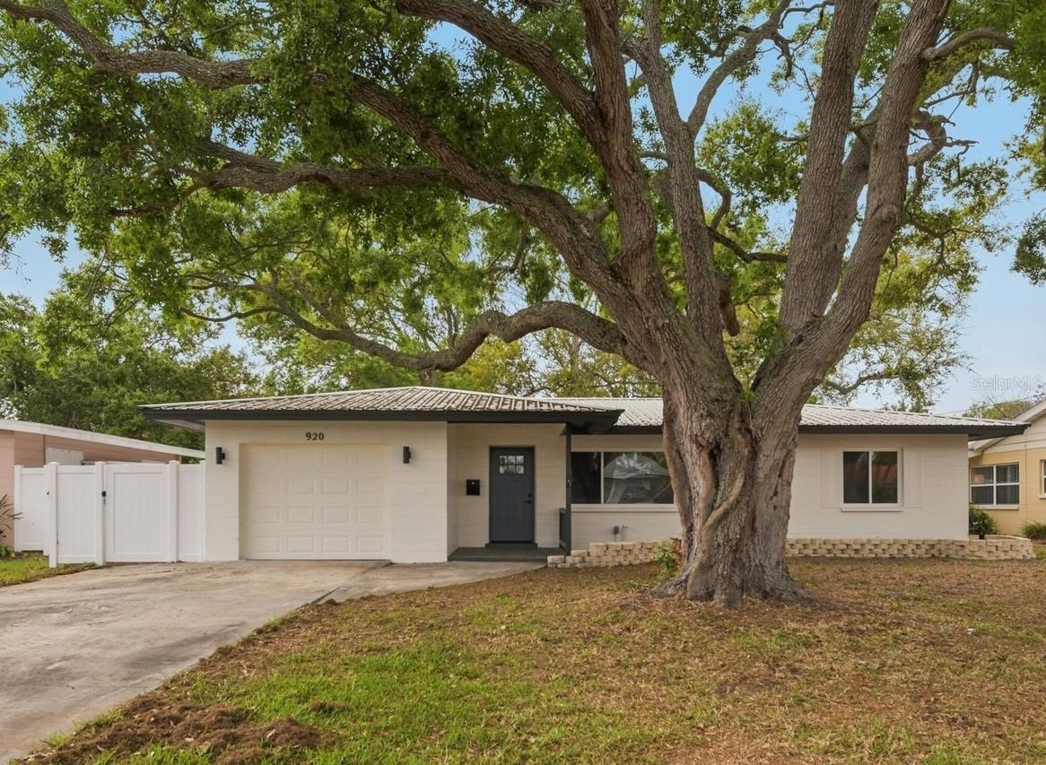 920 43rd Ave., St Petersburg, FL 33703