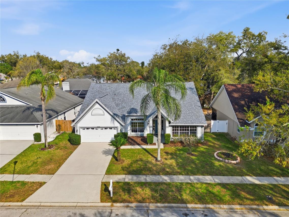 1908 River Crossing Dr., Valrico, FL 33596