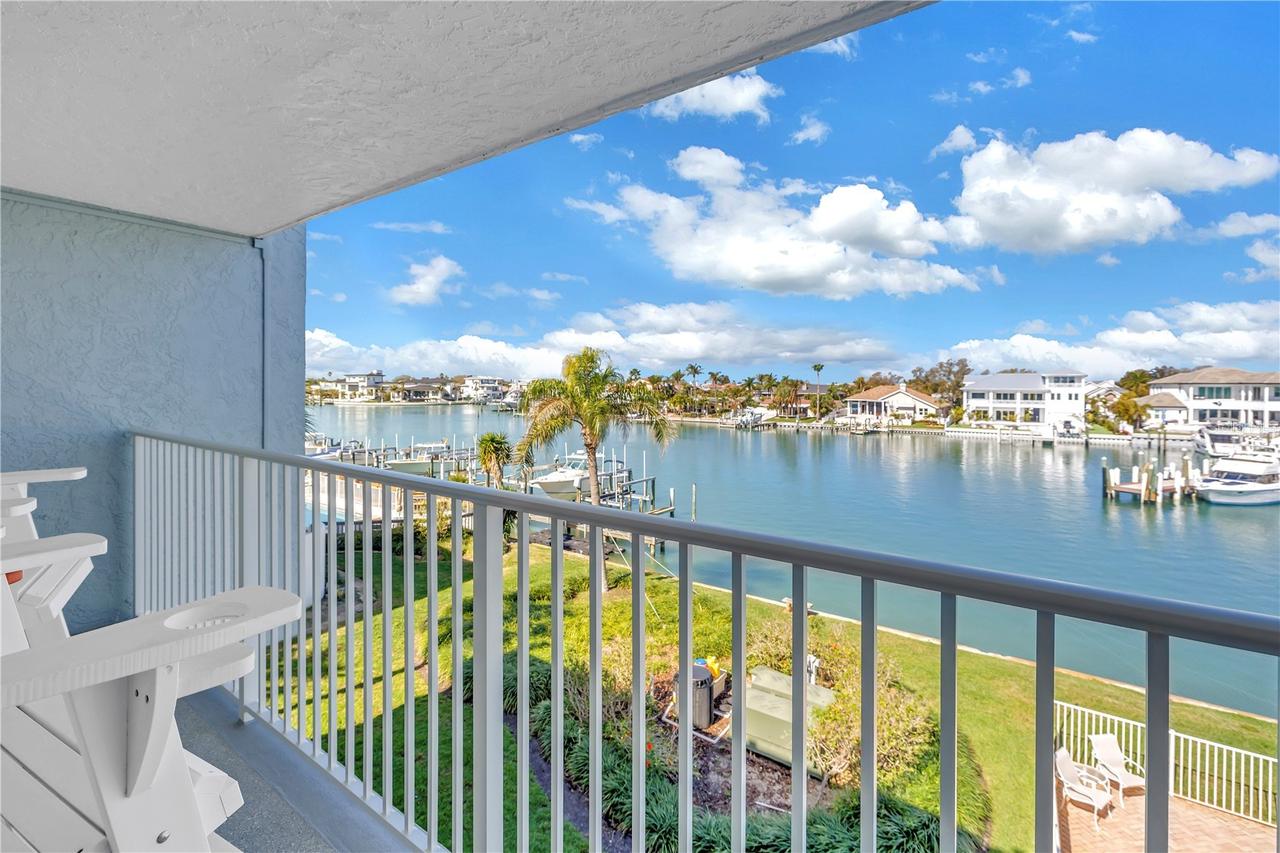 340 Pinellas Bayway Divide #307, Tierra Verde, FL 33715